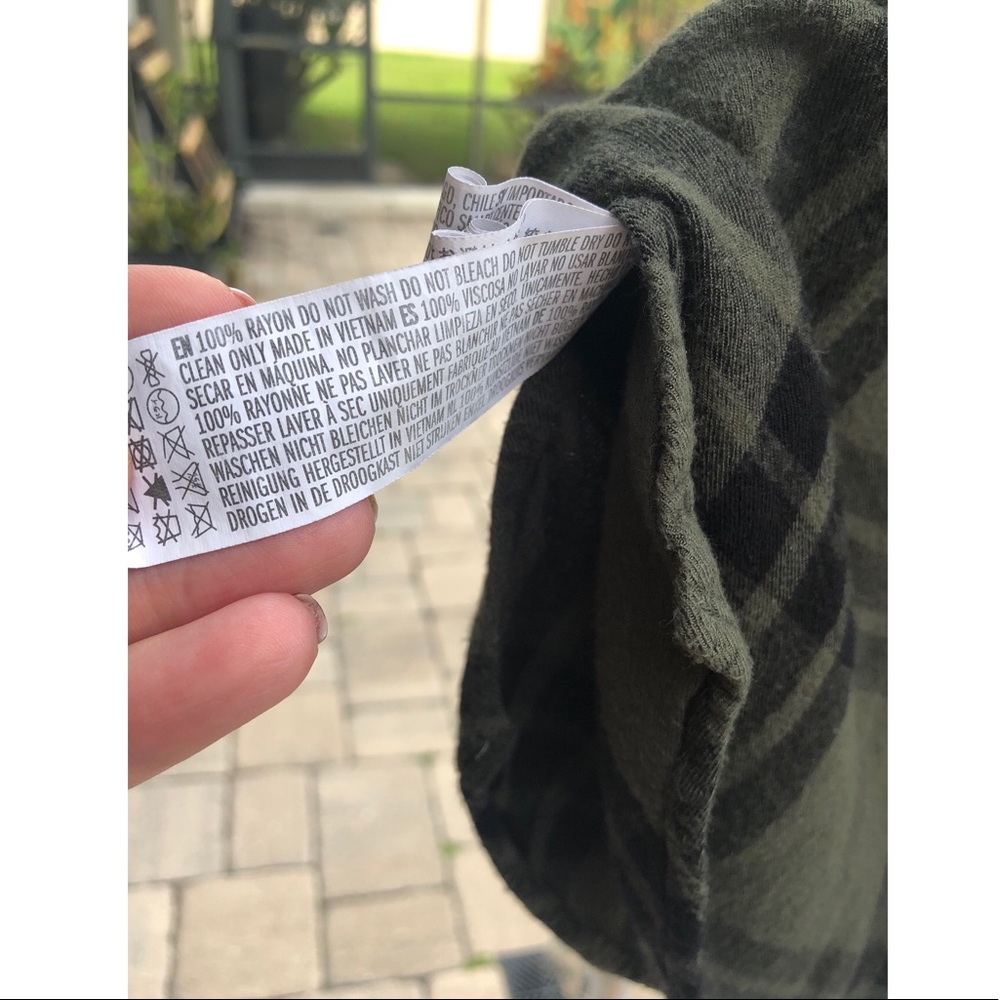 Flannel - Picture 4 of 4